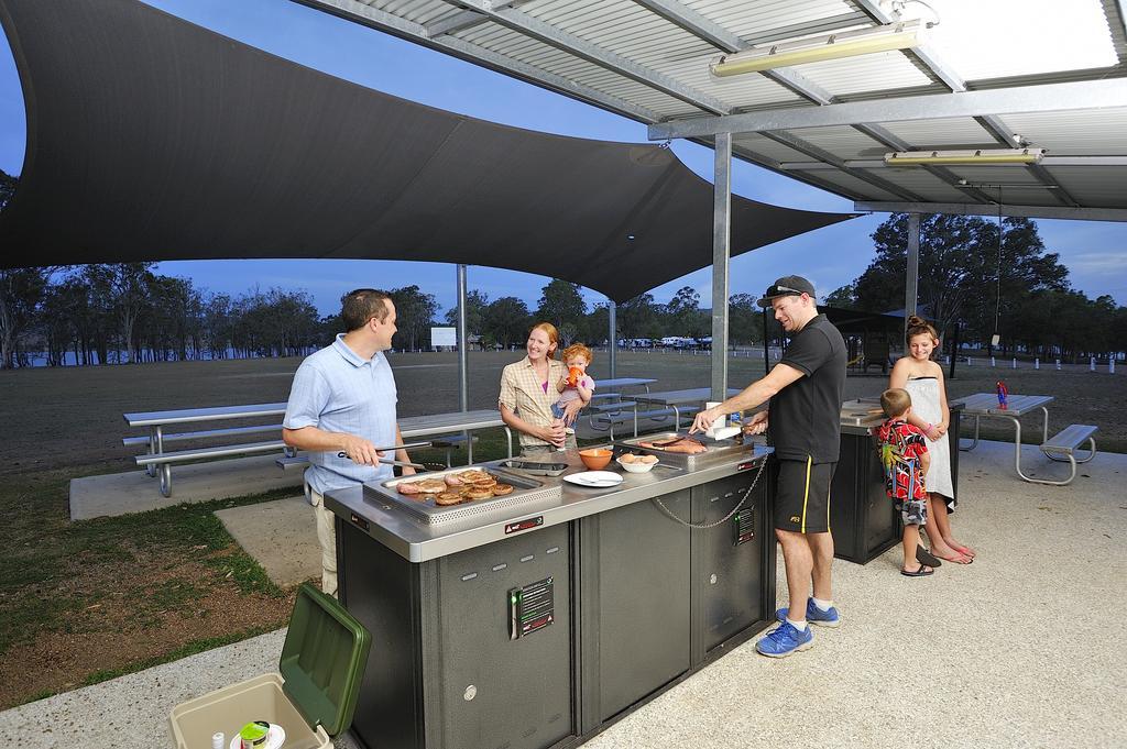 Nrma Lake Somerset Holiday Park Kilcoy エクステリア 写真